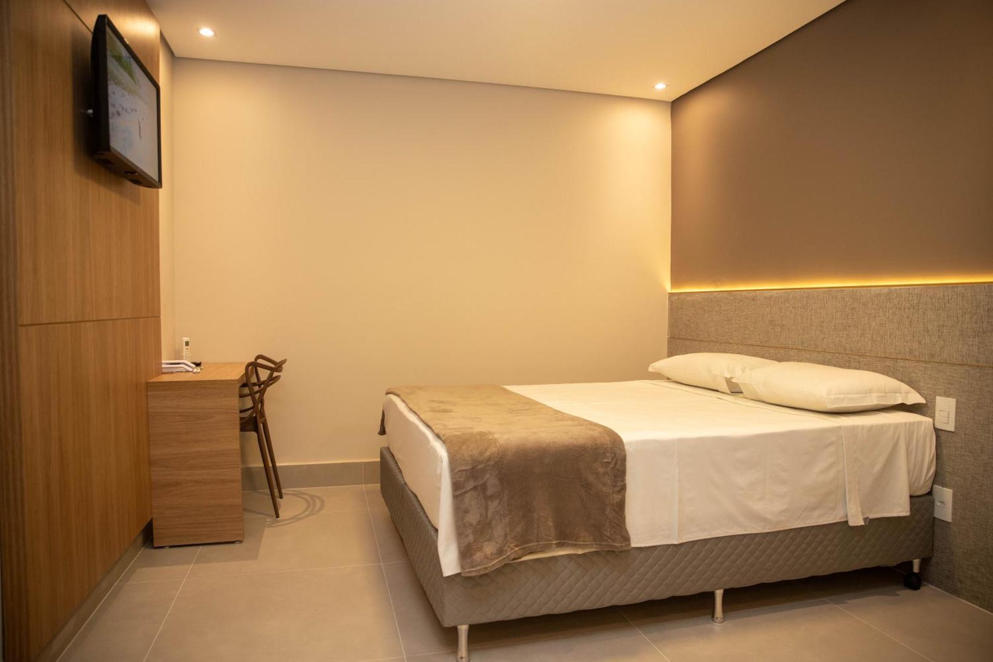Serravita Hotel Піуі Екстер'єр фото